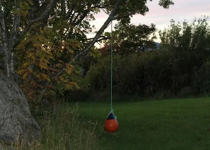 Sommerhus, Edvinstua. * Pettvik